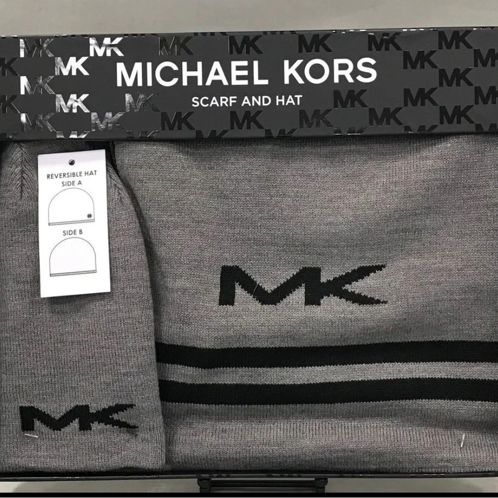 Michael Kors Grey/Black 2pc Beanie & Scarf Set - Size O/S Unisex AUTHENTIC NEW